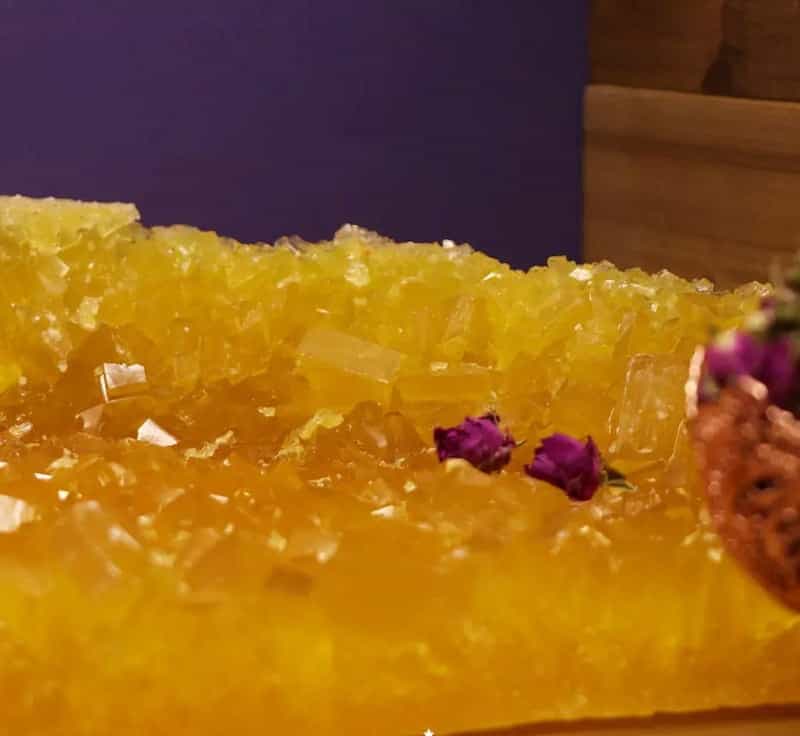 تصویر 2 از نبات شاخه فله معطر مرغوب با طعم هل و دارچین